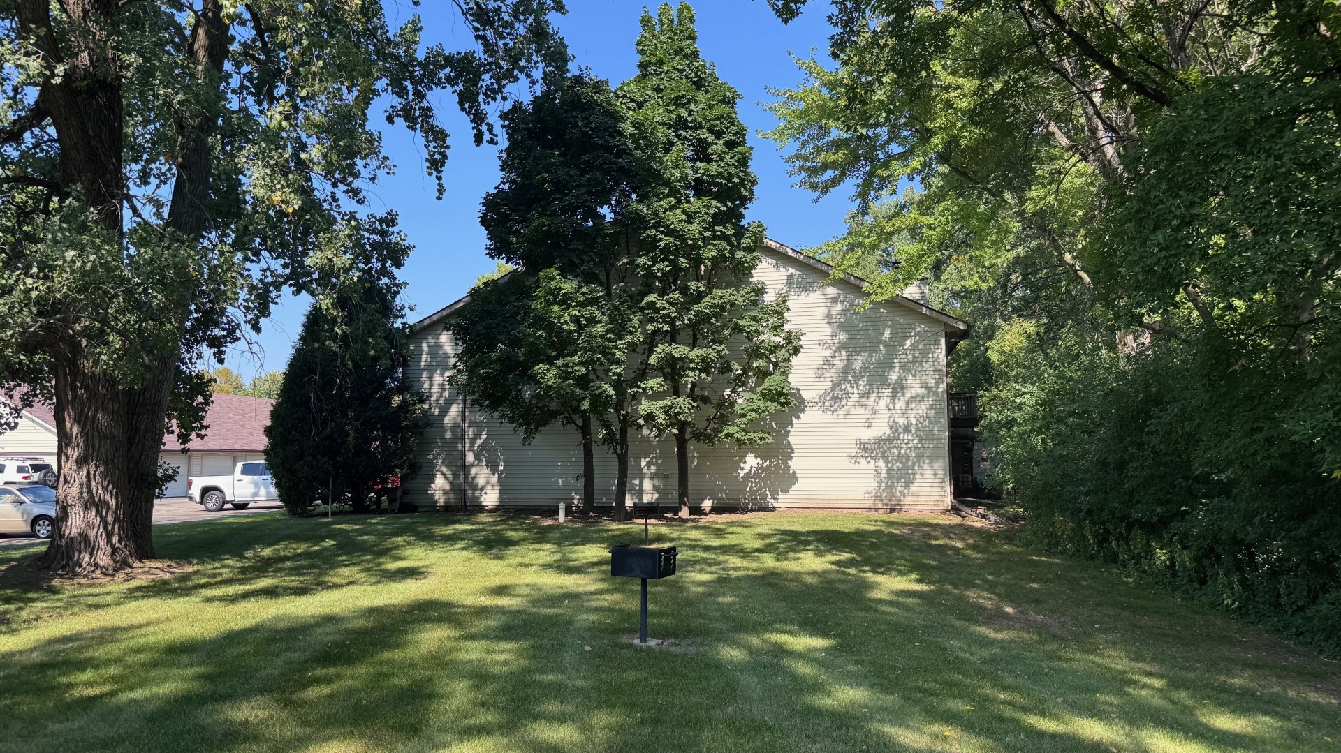 Cottonwood Creek Apartments
