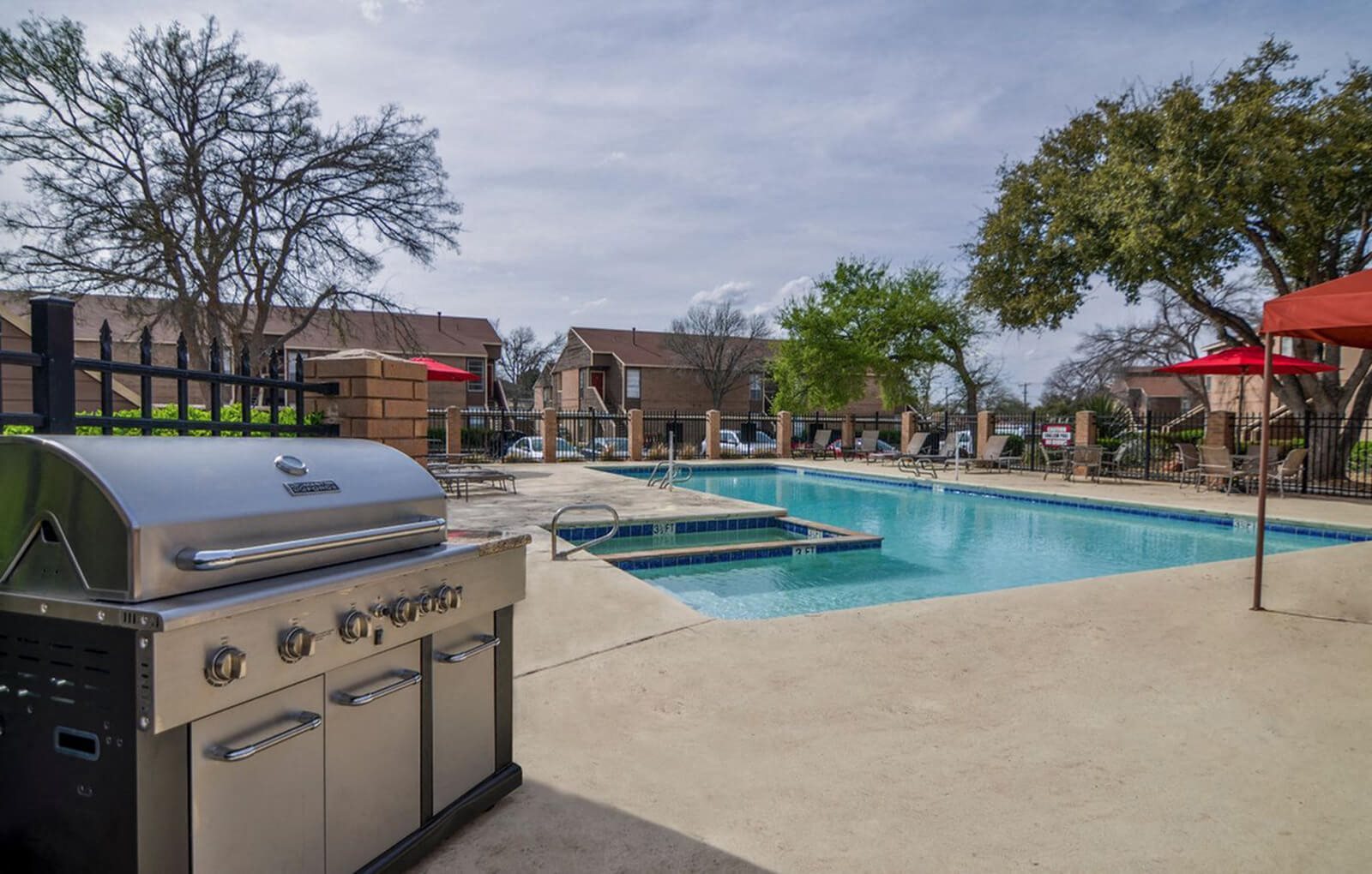 Trinity Place Apartments Apartments in Midland Weidner