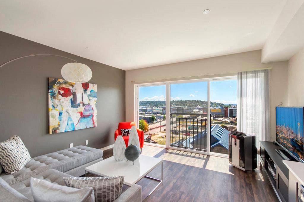 Vive Apartments Photo Gallery Seattle, WA Weidner