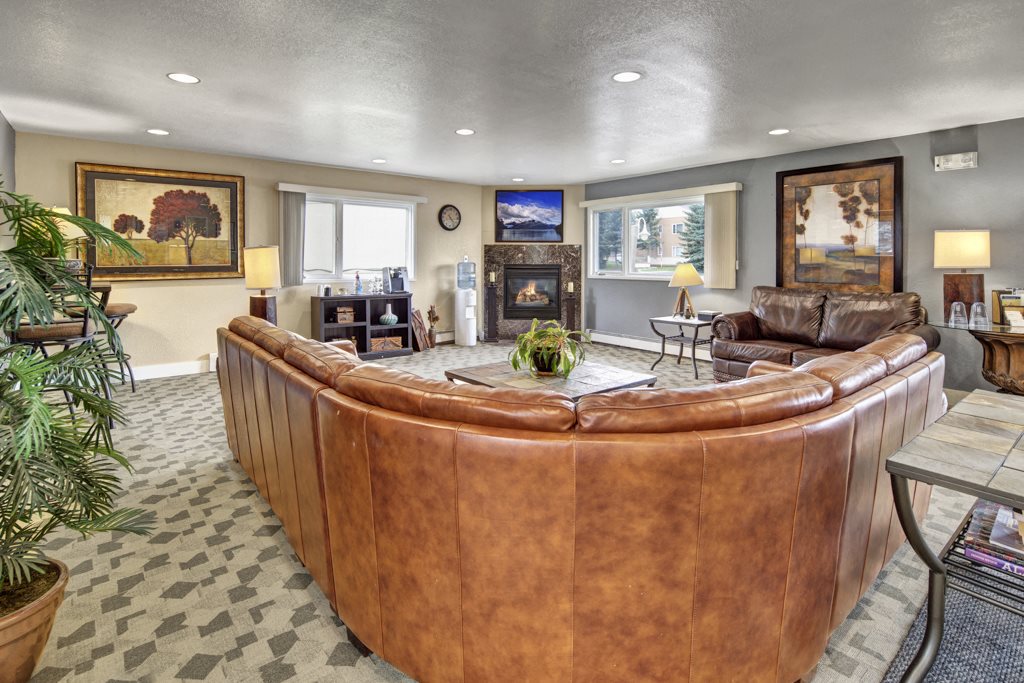 The Club At Eagle Point Photo Gallery Anchorage, AK Weidner