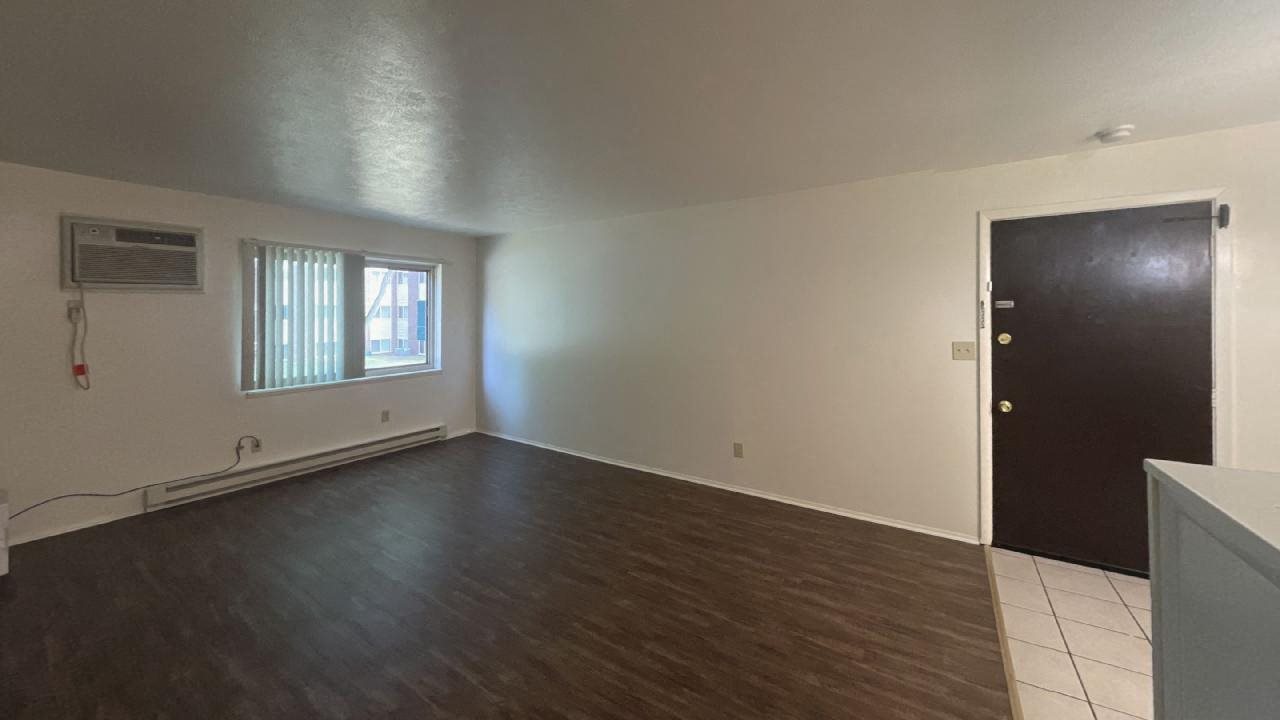 44240 Apartments Jordan Court Apartments