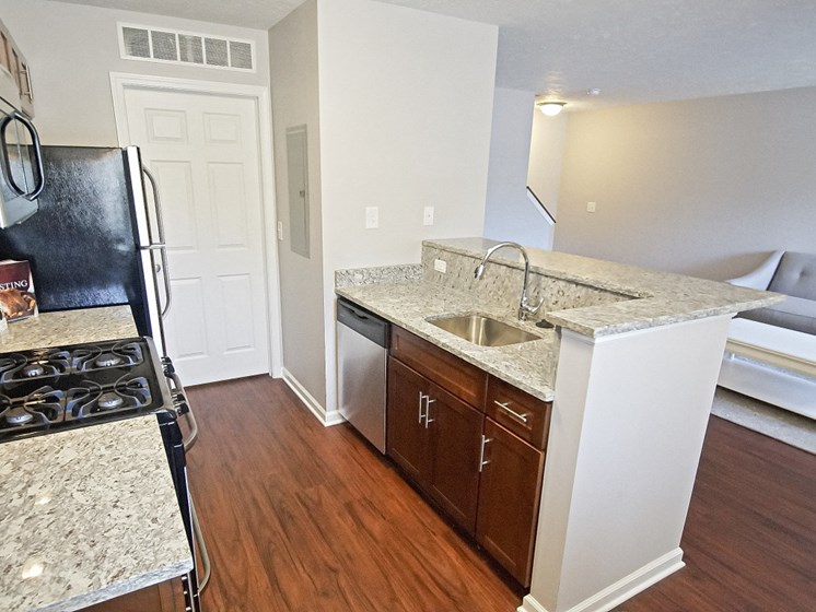 Gas Range Offered at The Reserves at 1150  Apartments, Integrity Realty LLC, Ohio