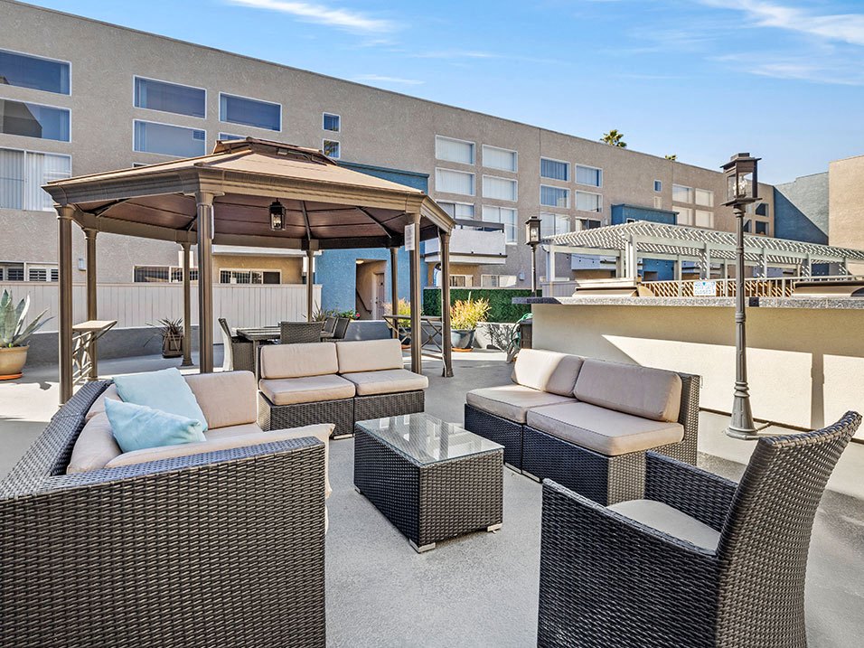 Courtyard at Hughes Regency Apartments with gazebo and seating space