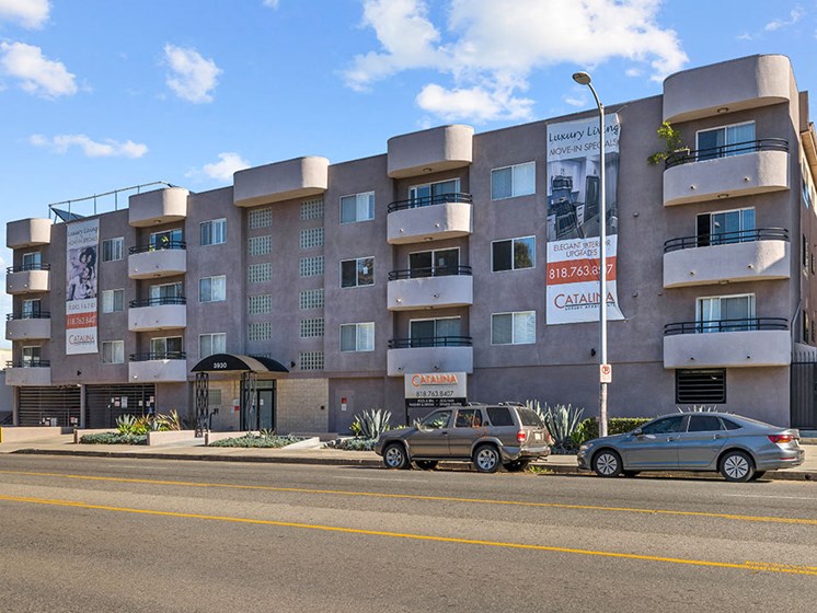 Entrance to Catalina Apartments.