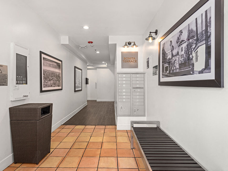 Beautiful interior hallway, decorated with views of old Hollywood.