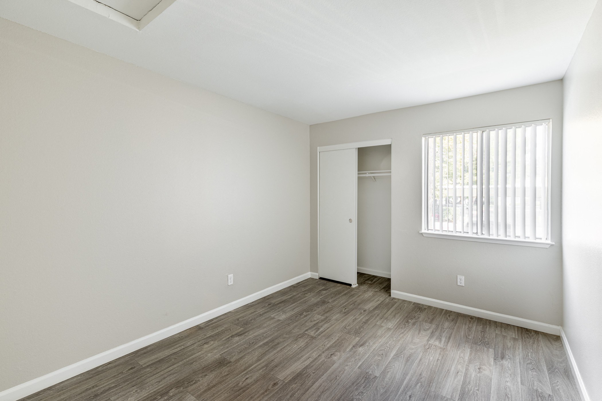 Photos and Video of Granada Villas Apartments in Lancaster, CA