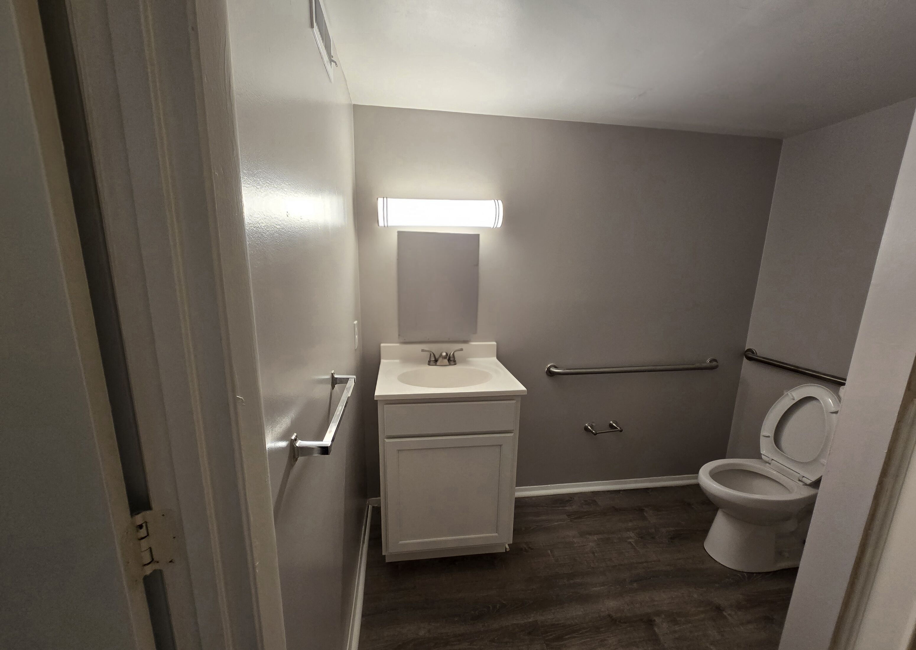 bathroom2