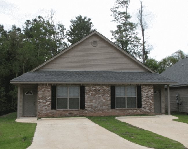 Photos and Video of Tangi Lakes Townhomes in Hammond, LA