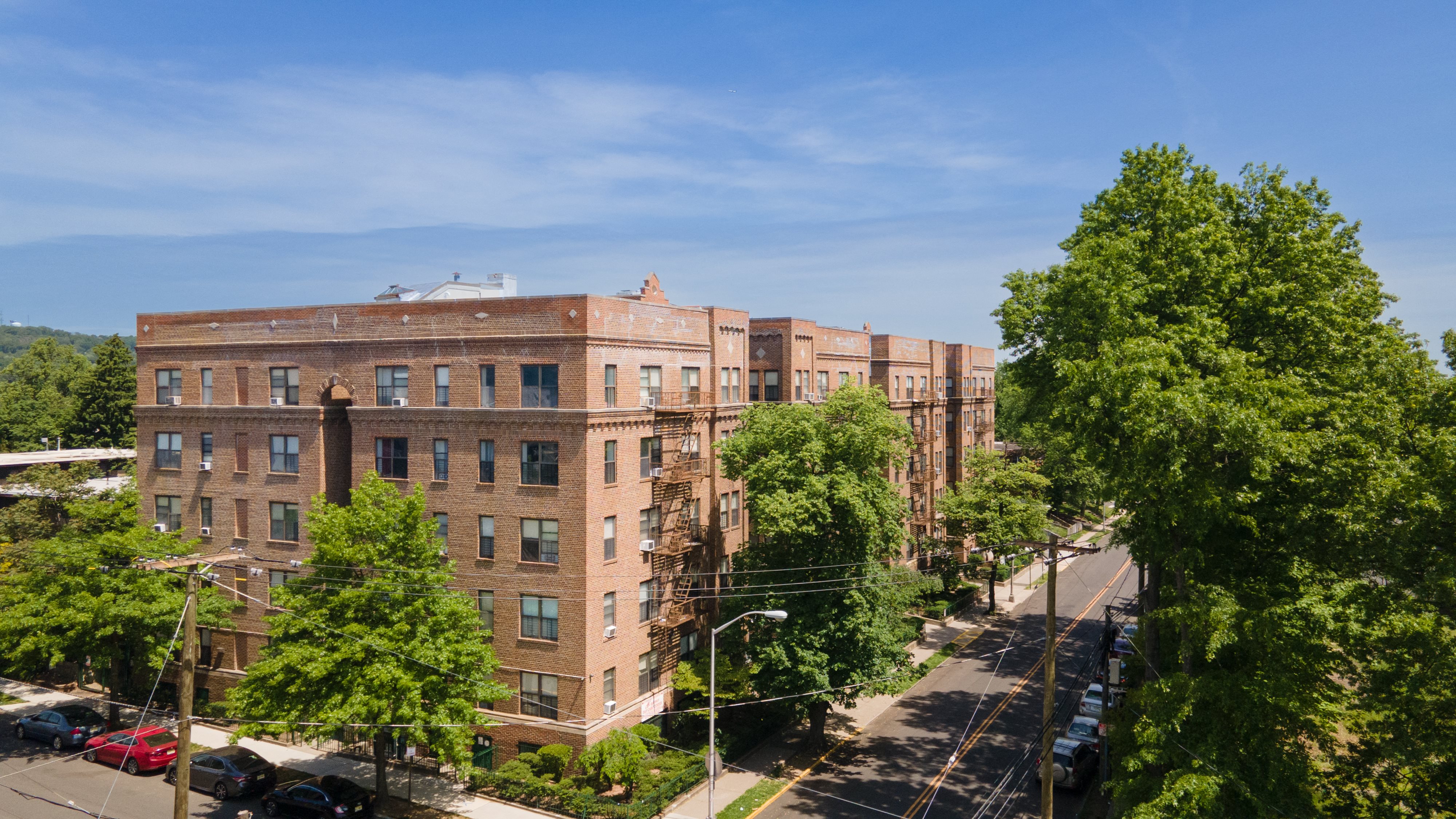 365 Lincoln Court Apartments in Orange, NJ