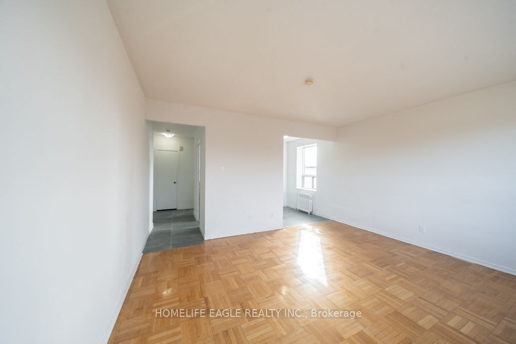 Gallery Photo 19