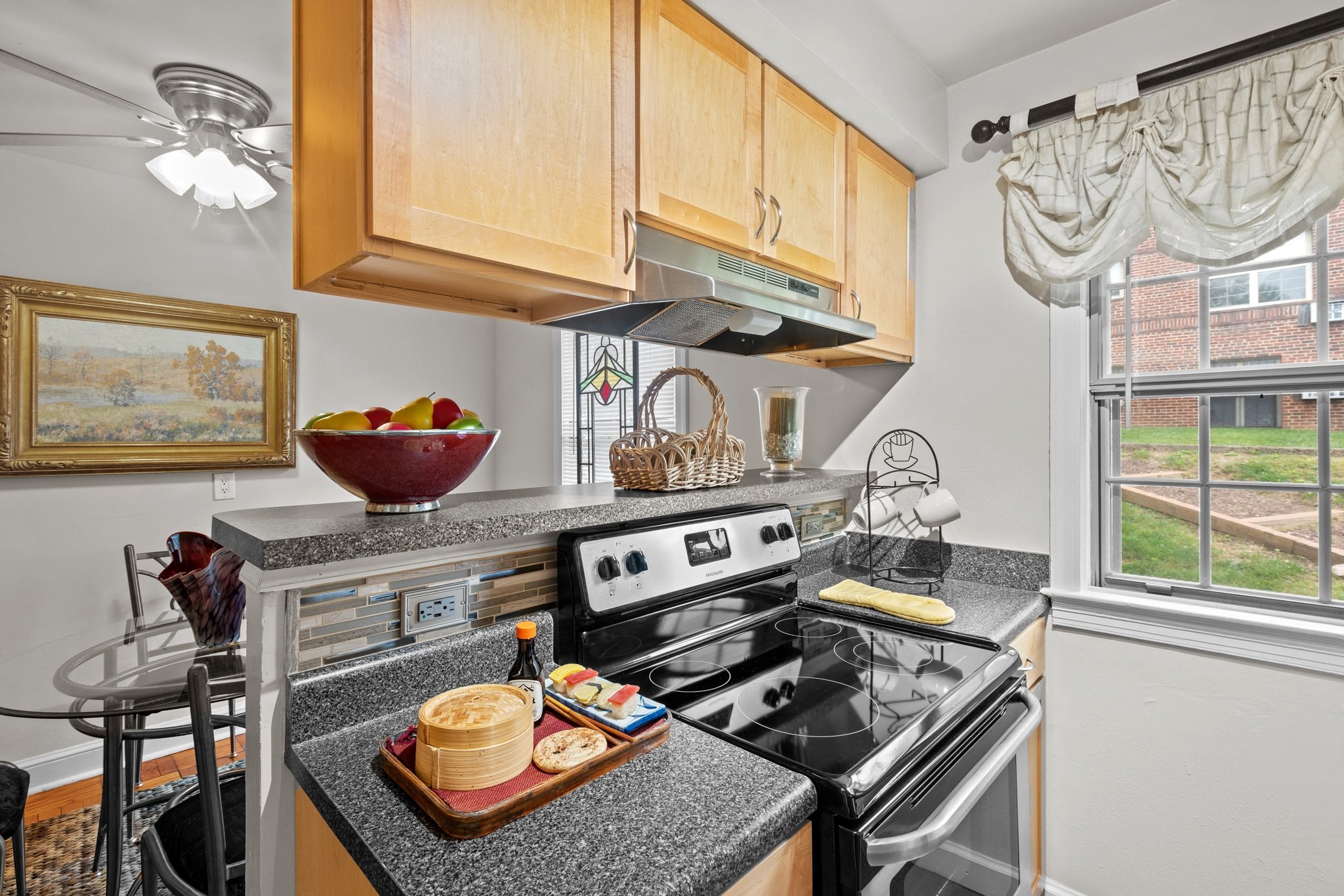 Rock Creek Spring Apartments Model Kitchen