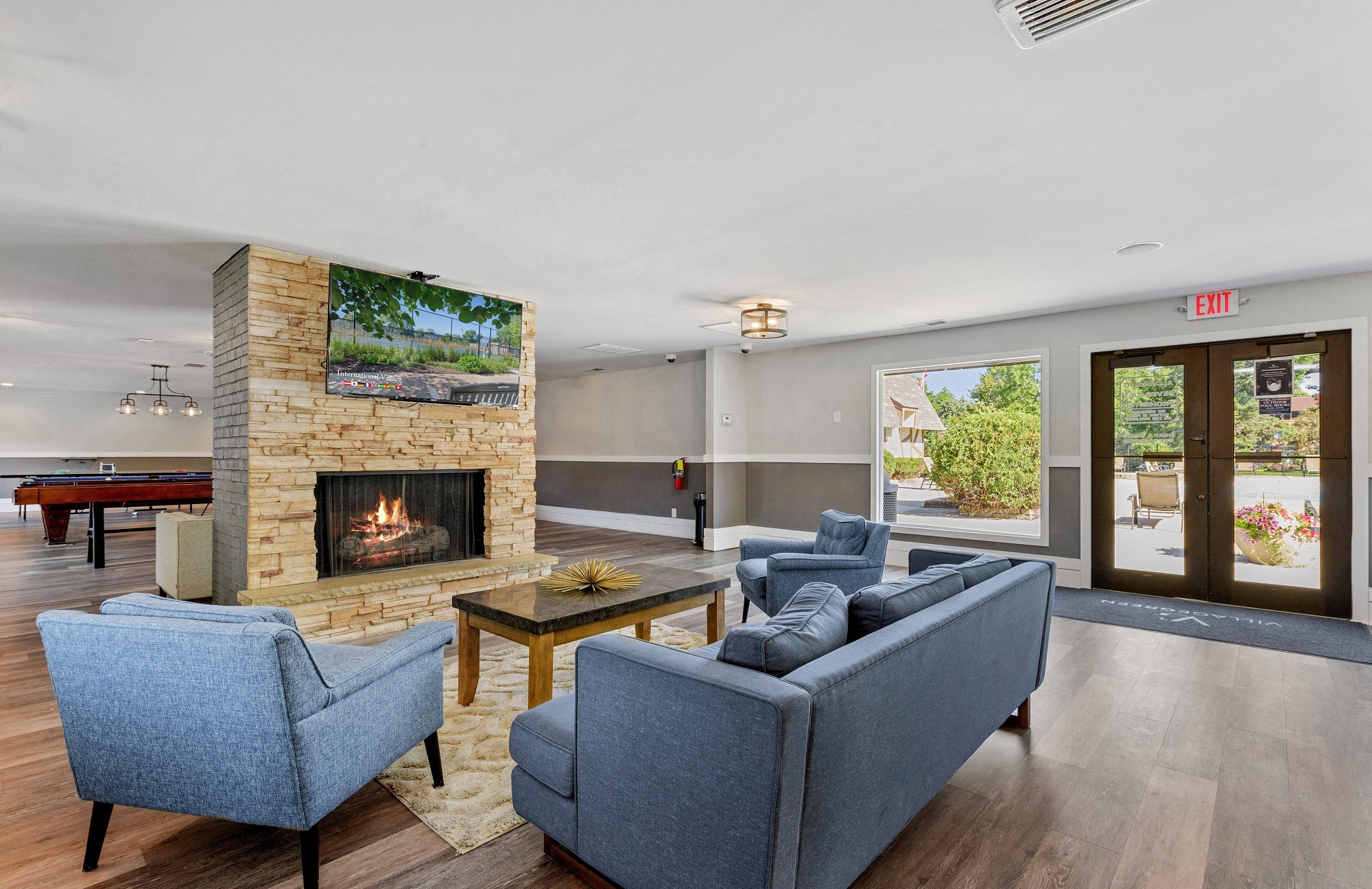 Floor Plans of International Village Apartments in Bloomington, MN