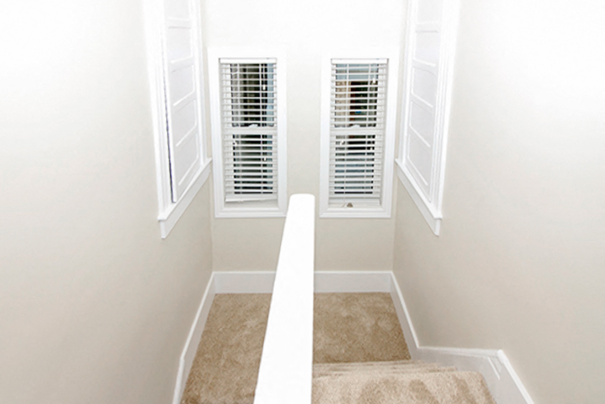 840 Grosvenor Duplex House Rental