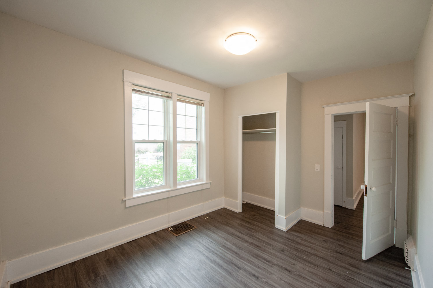 378 Stradbrook Duplex House Rental