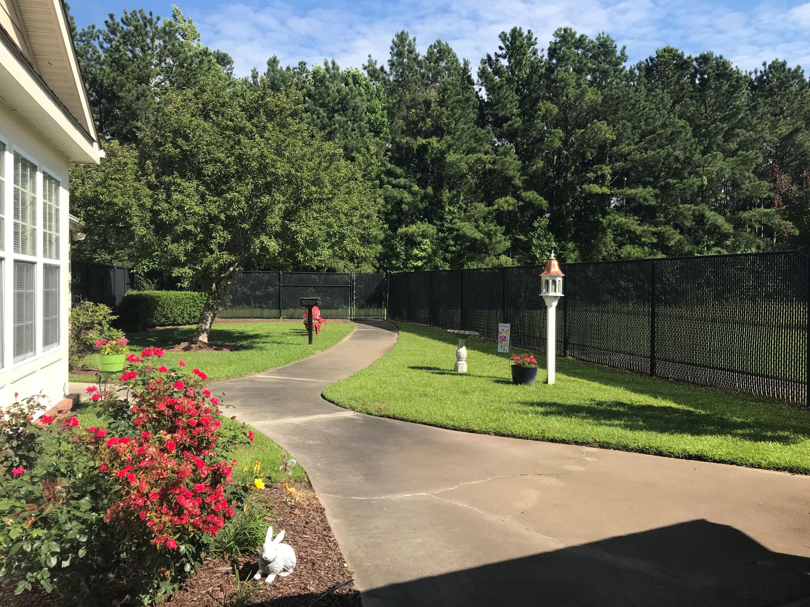 Courtyard at Spring Arbor of Greenville