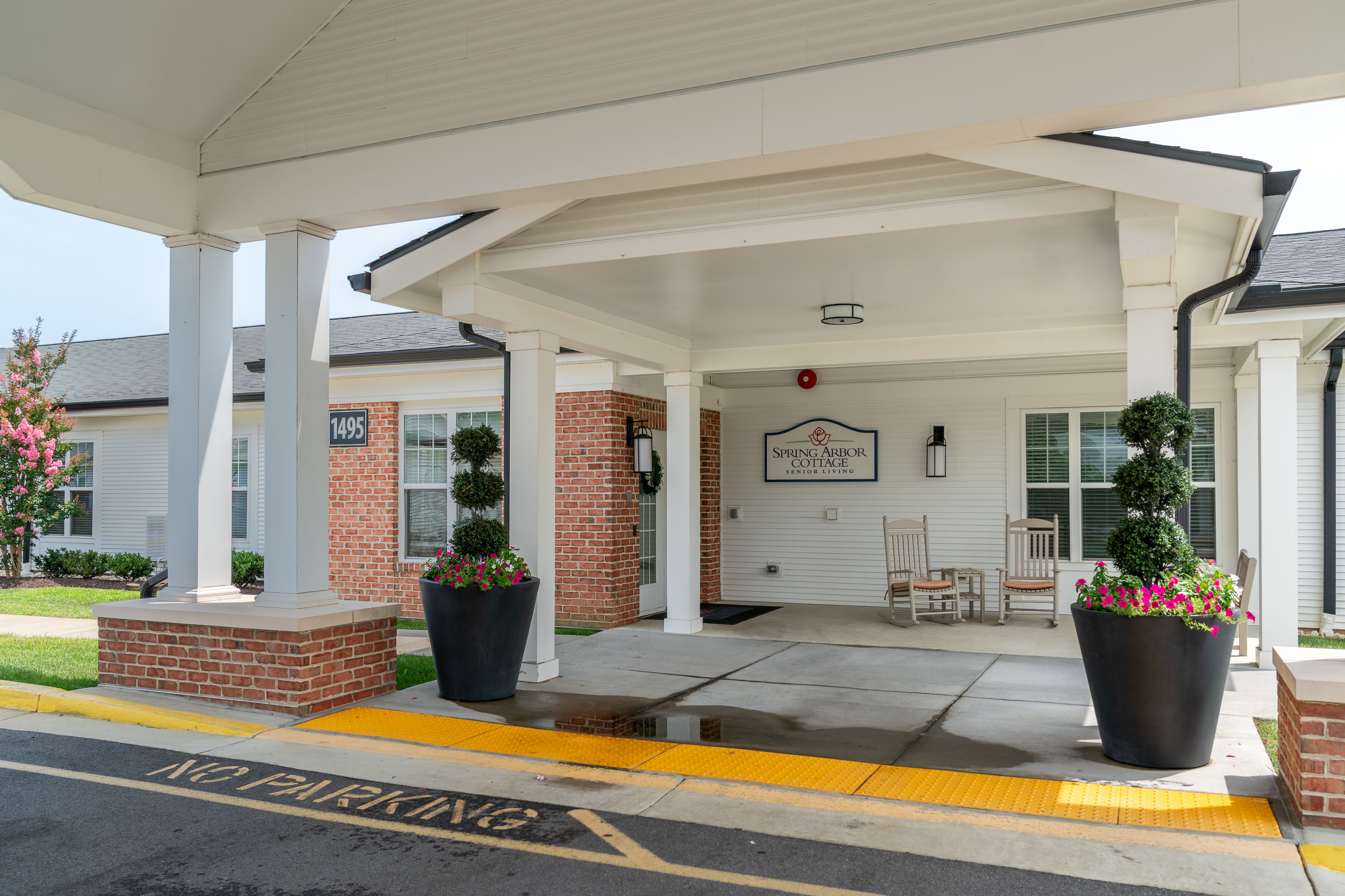 Building Entrance at Spring Arbor of Crofton, Crofton