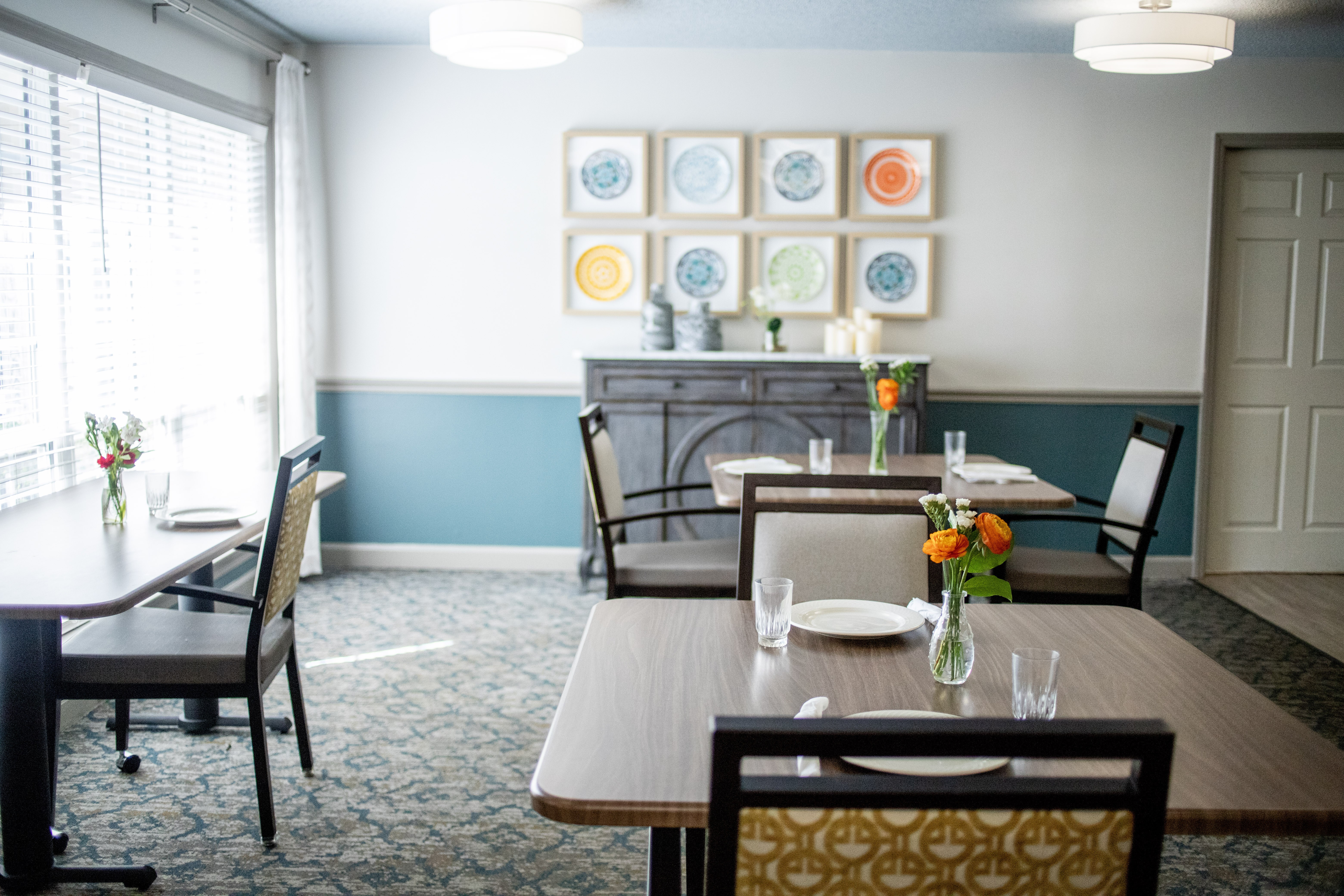 Dining And Living Area at Spring Arbor of Wilson, Wilson, NC 27893-2873