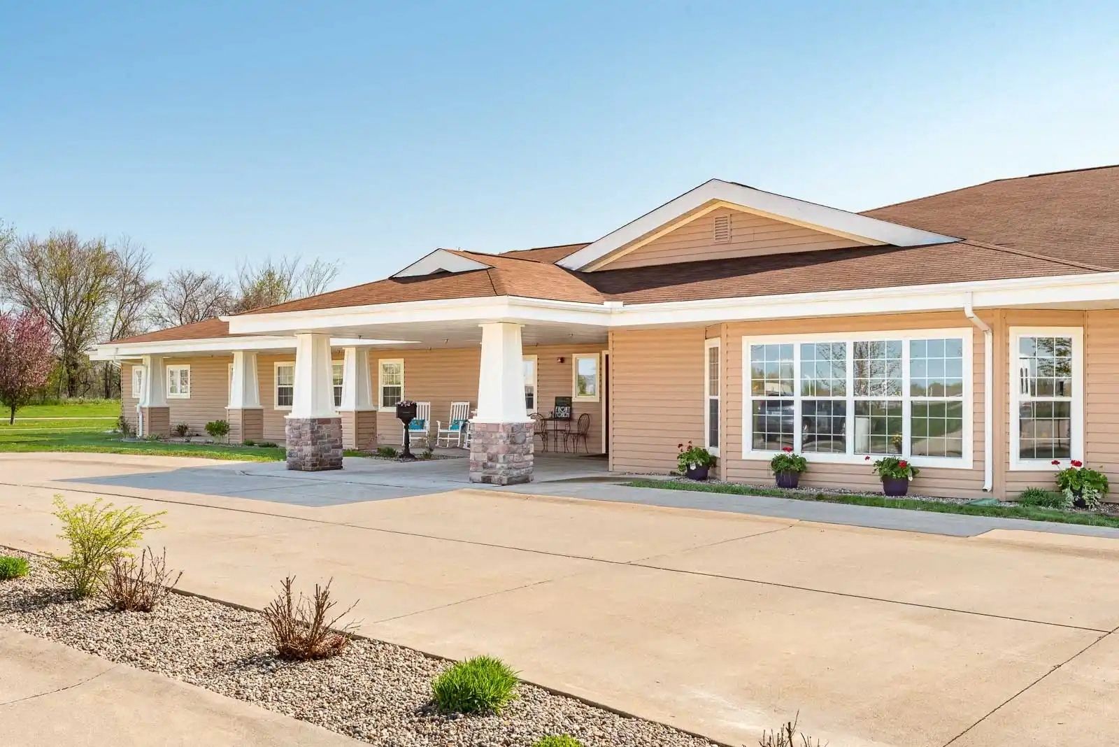 Property building at Windsor Manor Indianola, Indianola, IA