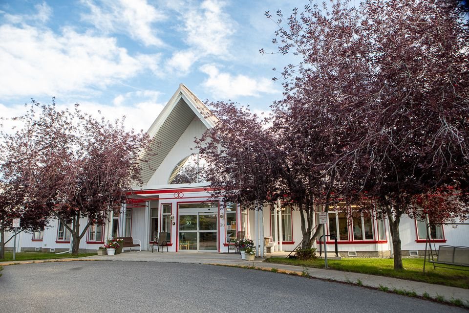 Shawnessy Commons Apartments in Calgary, AB RENTCafe