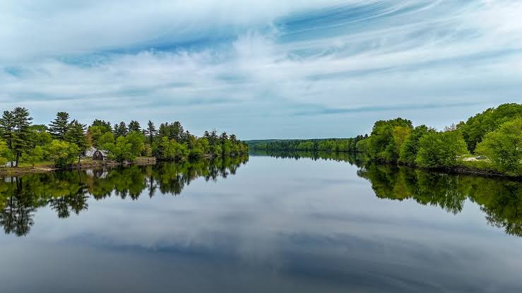Outdoor recreation and scenic trails near apartments in Hooksett NH