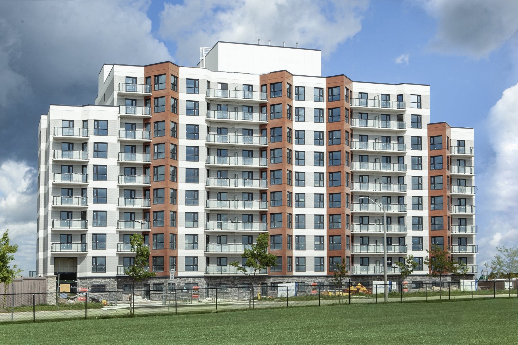 Photos and Video of Bayfield Tower Apartments in Barrie, ON