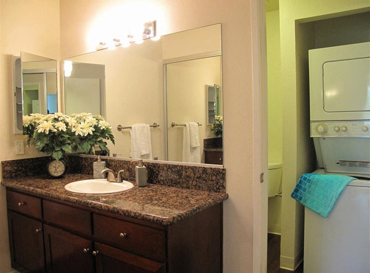 Versailles on the Lake Apartment unit