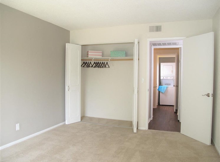 Versailles on the Lake Apartment unit