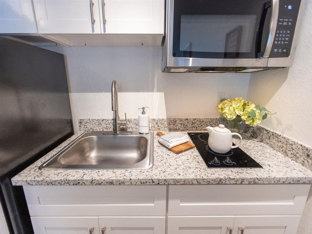 Sink With Faucet In Kitchen at Cogir of Fremont, California, 94536