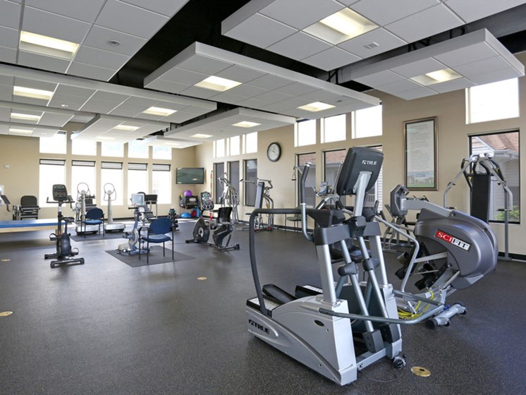 Gym at Cogir of Glenwood Place, Vancouver, WA, 98662