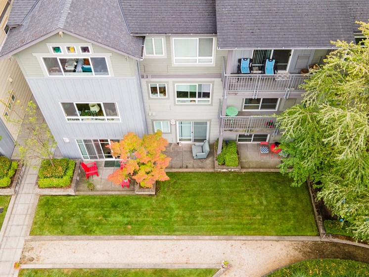 Aerial View Of Courtyard at Cogir of Queen Anne, Seattle, WA, 98109