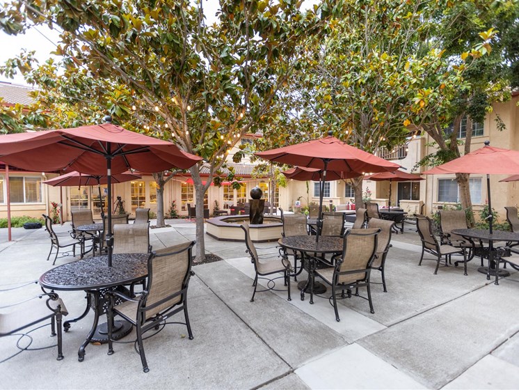 Outdoor Living Spaces at Cogir of North Bay, Vallejo, CA