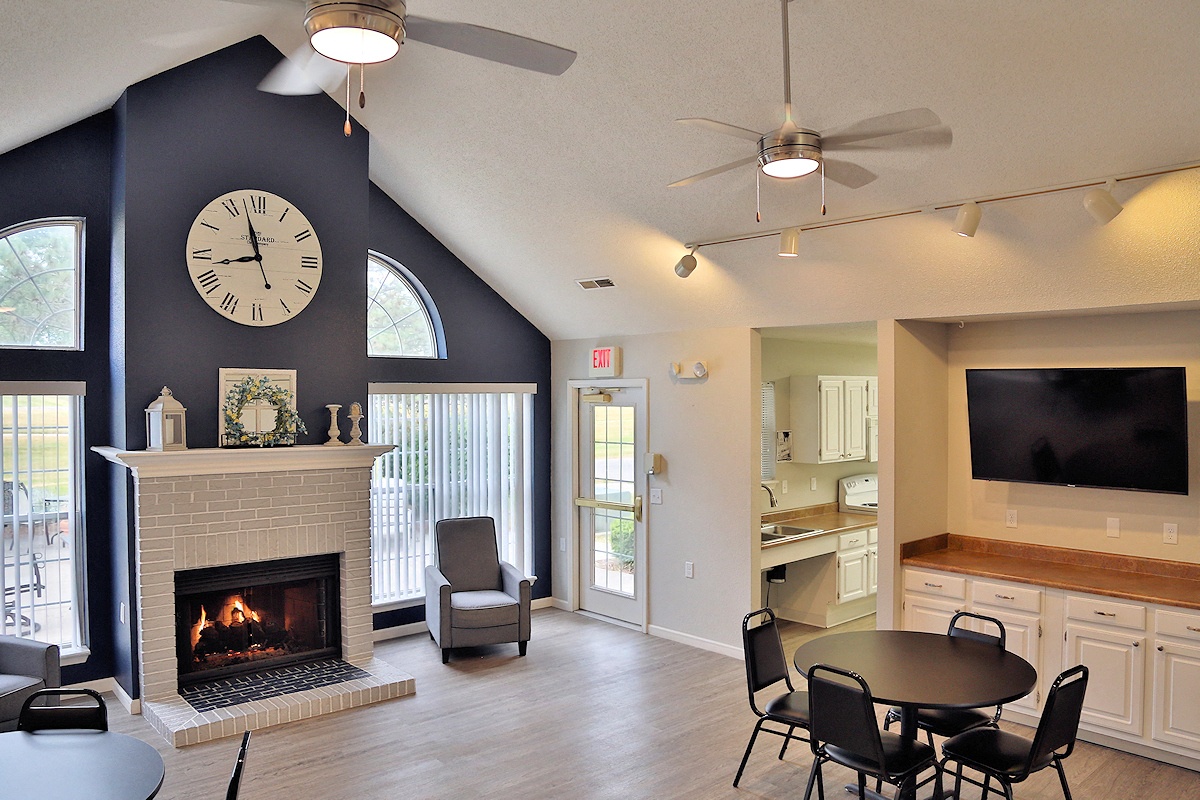 Willow Ponds Townhomes Apartments in Lansing, MI