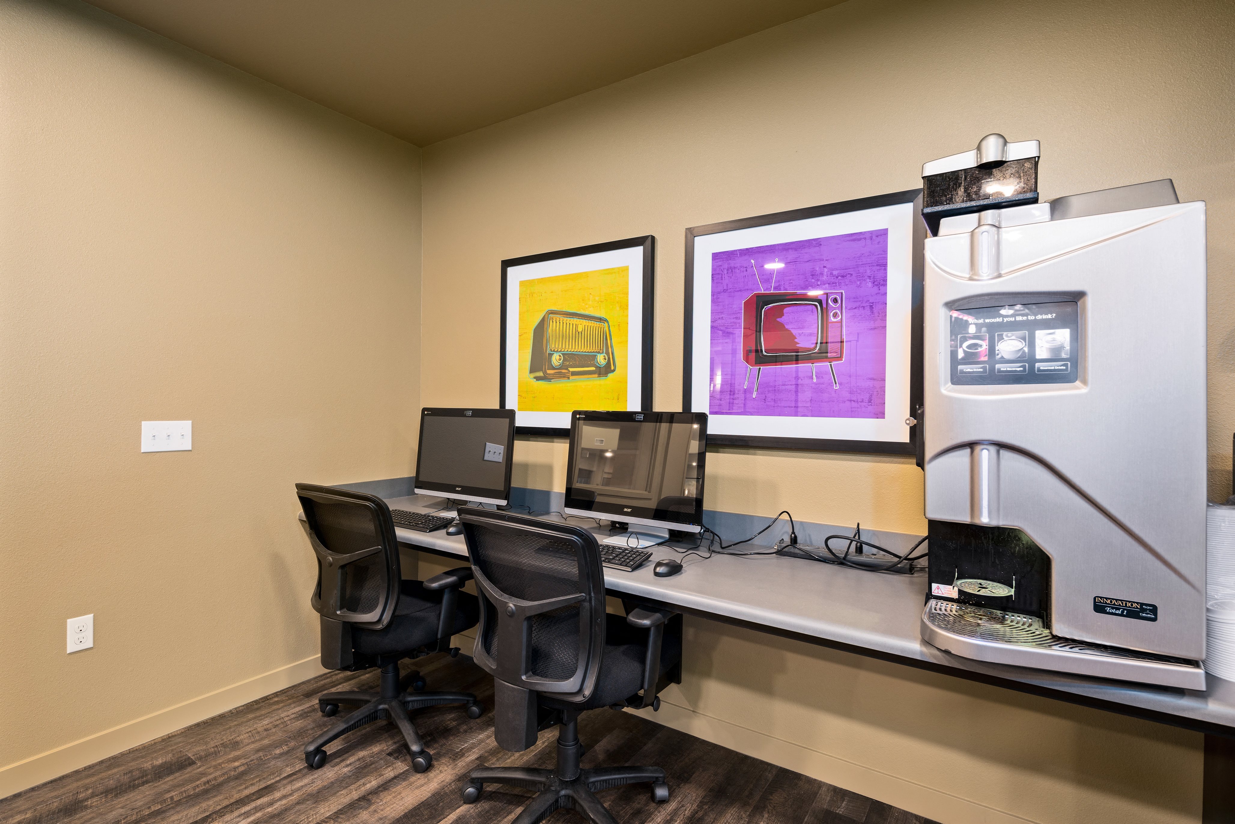 Gallery Photo 6