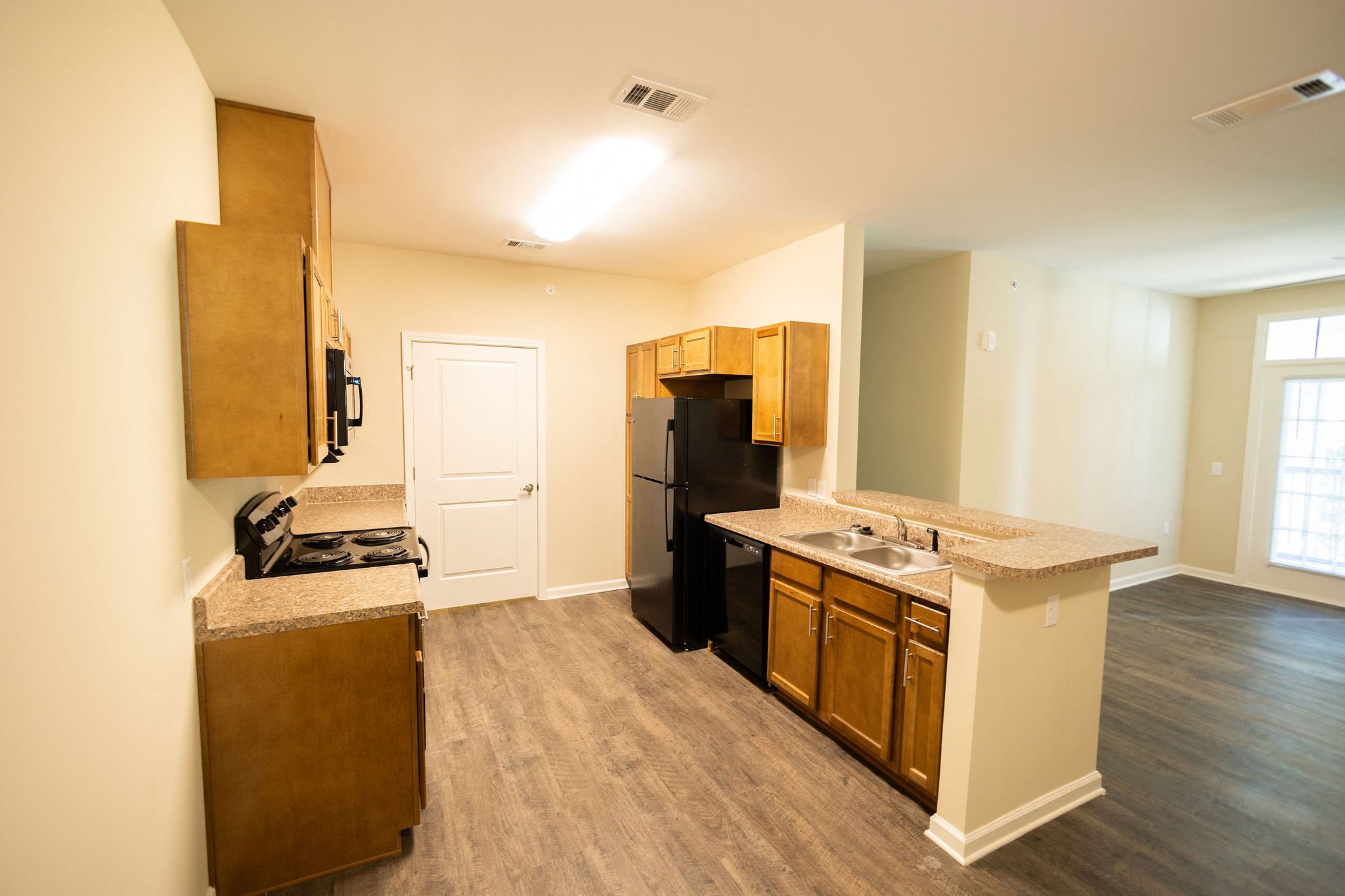 Photos and Video of Nine Oaks in Tifton, GA