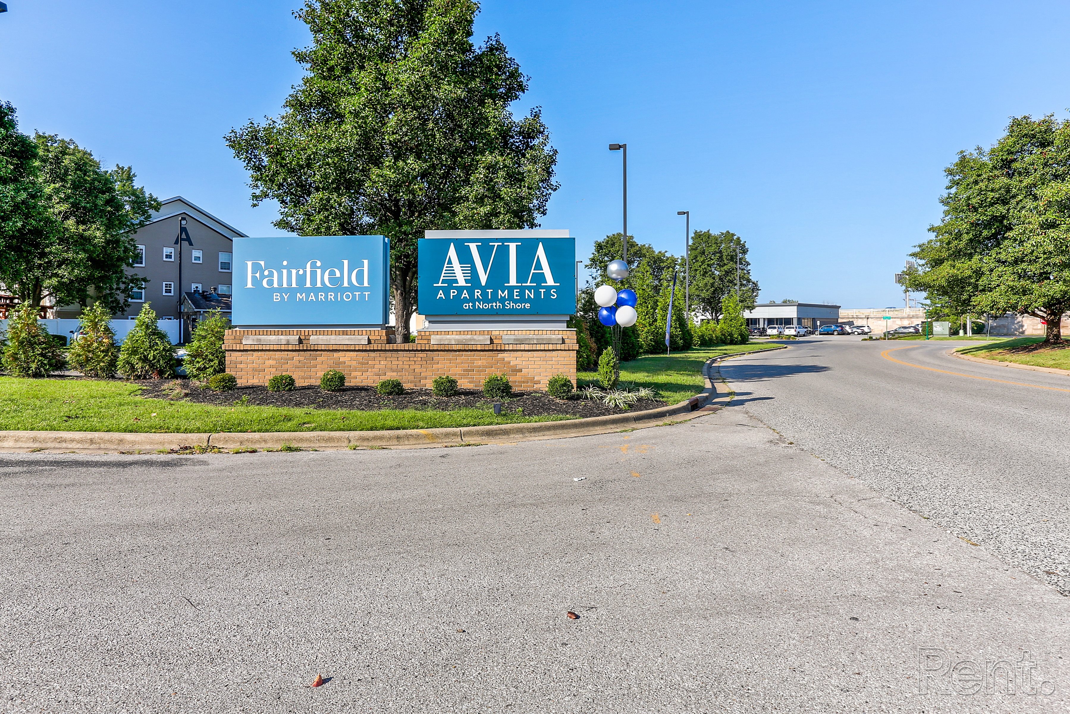 Property sign at AVIA North Shore Apartments, Jeffersonville