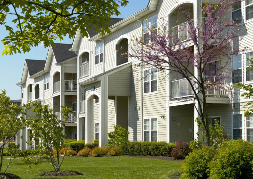 Affordable housing community with 2- and 3- bedrooms in Herndon, VA.