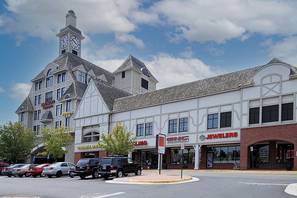There are plenty of nearby conveniences to enjoy when you live at Coppermine Run.