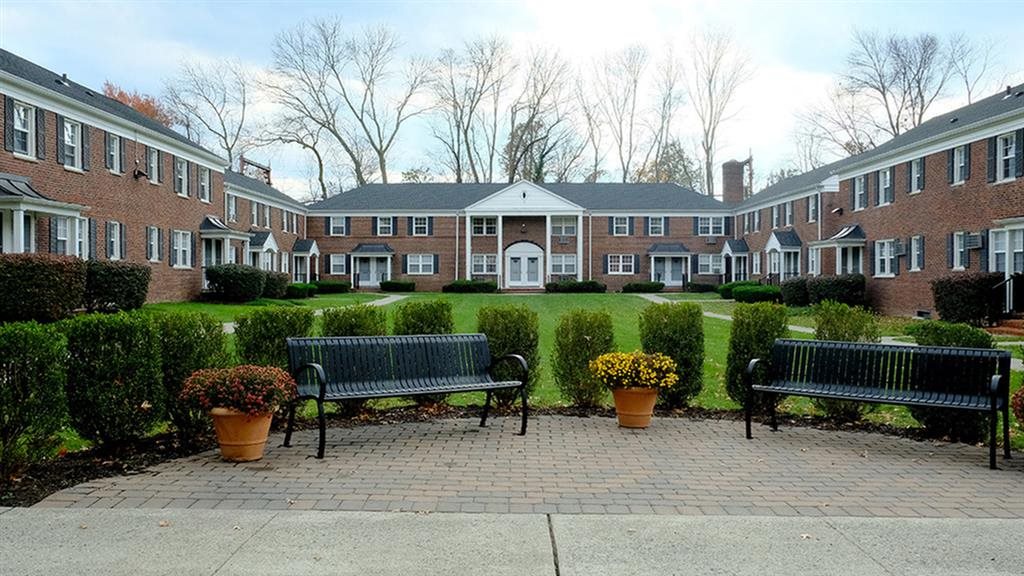 Photos and Video of Alister Morristown in Morristown, NJ