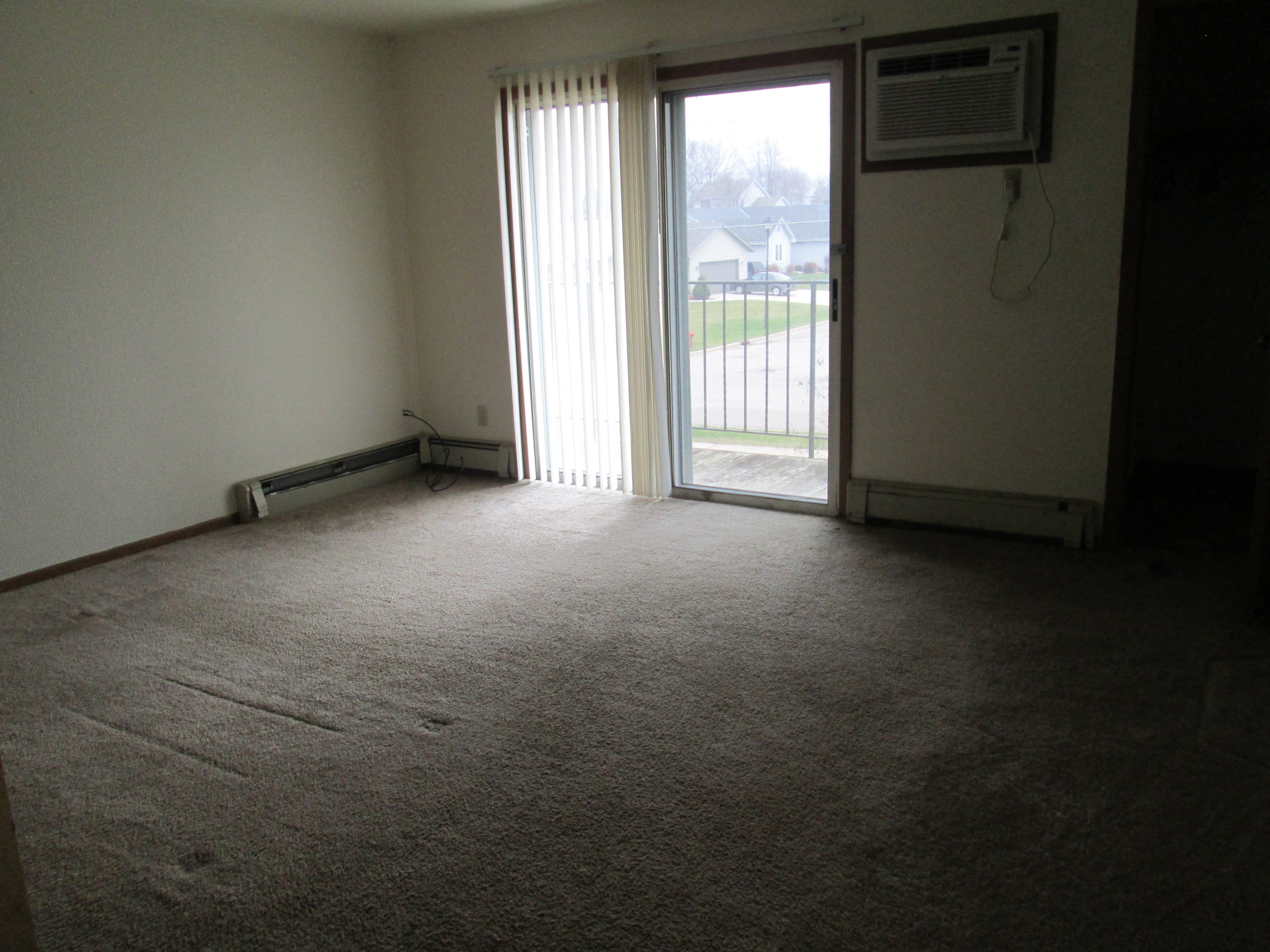 Photos and Video of Springhill Apartments in Fredonia, WI