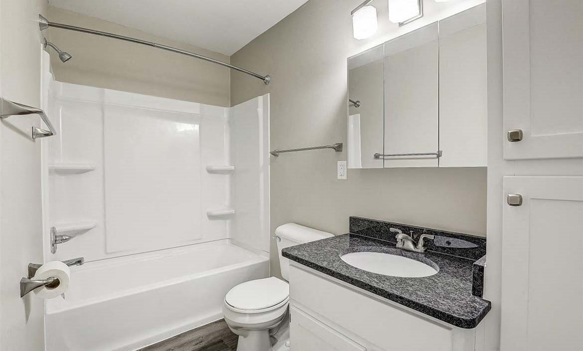 Roberts Manor Apartments Apartments in Appleton, WI