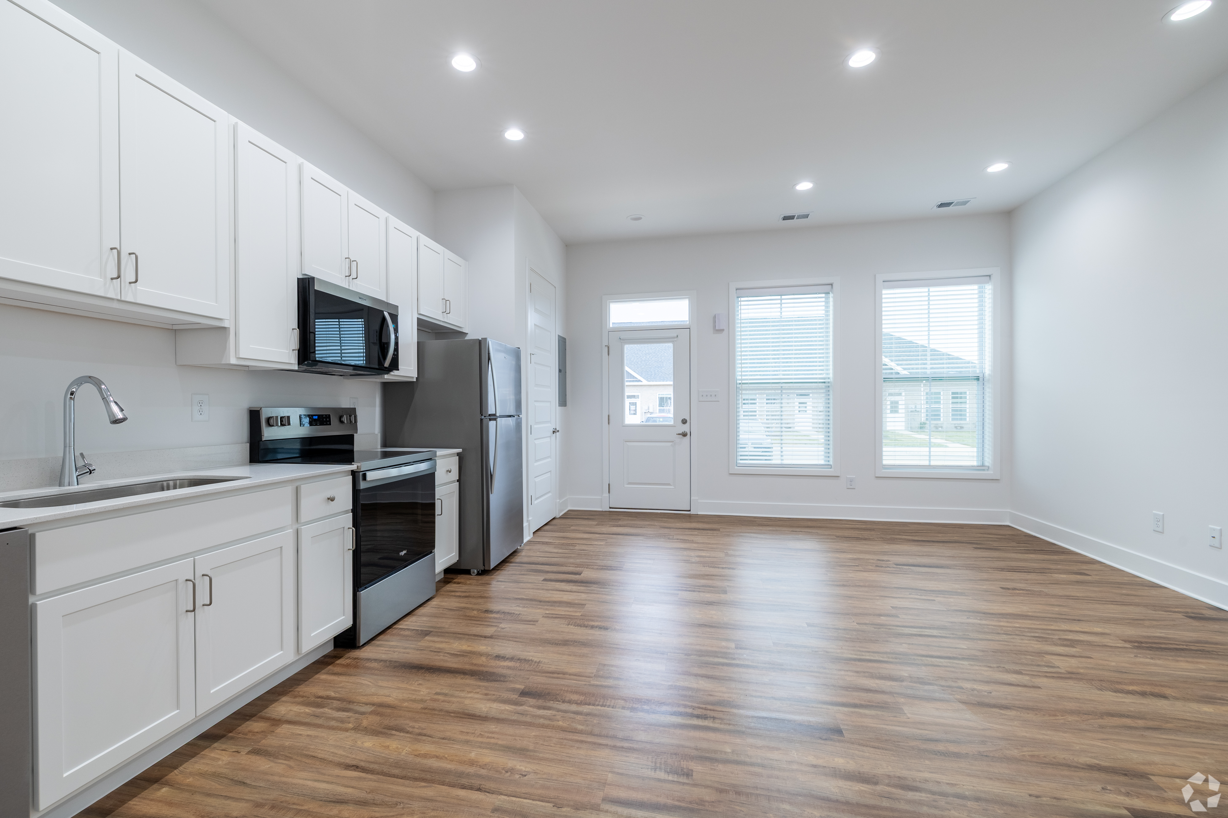 kitchen/living