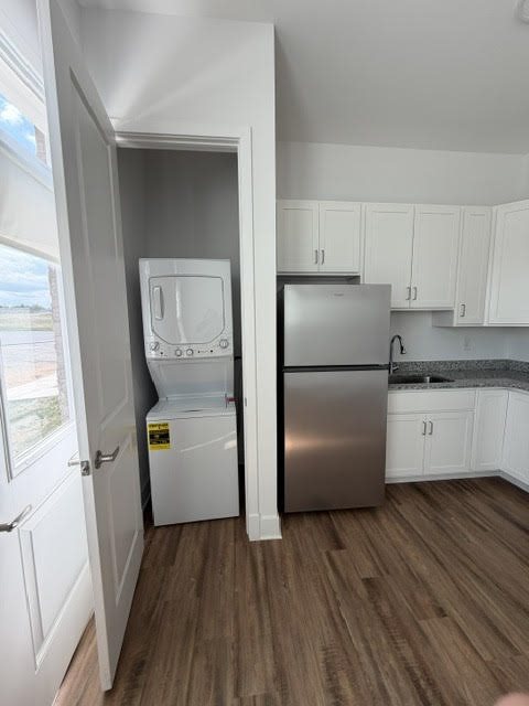 kitchen / laundry