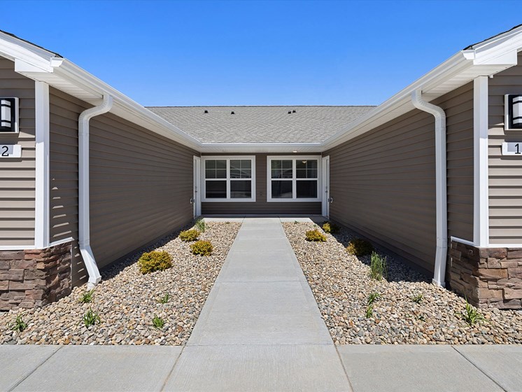 Cincinnati Ohio Apartment Rentals Redwood Living Redwood Cincinnati Tealtown Road Exterior Neighborhood Setting