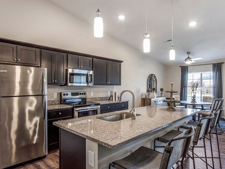 Holt MI Apartment Rentals Redwood Holt Gallery Willowood Kitchen