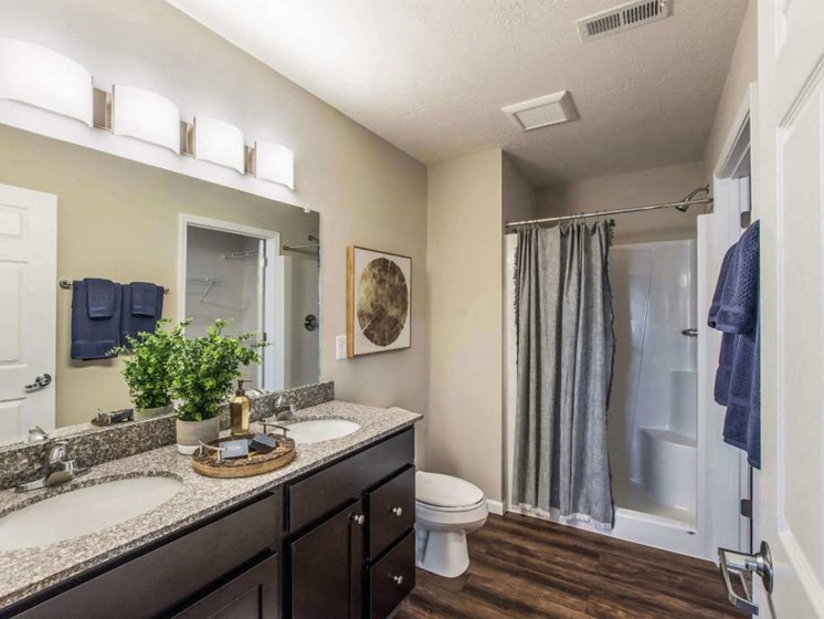 Marysville Ohio Apartment Rentals Redwood Living Redwood Marysville SR 4 Bathroom