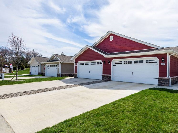 Marysville Ohio Apartment Rentals Redwood Living Redwood Marysville SR 4 Exterior