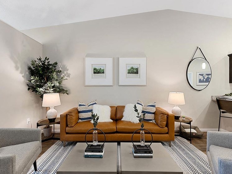 Kent Ohio Apartment Rentals Redwood Kent Tallmadge Road Forestwood Living Room