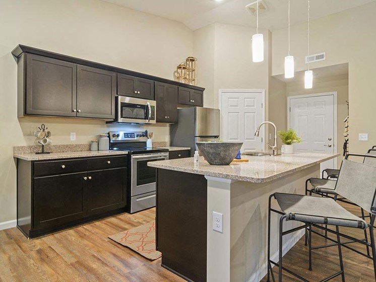 Kent Ohio Apartment Rentals Redwood Kent Tallmadge Road Willowood Kitchen
