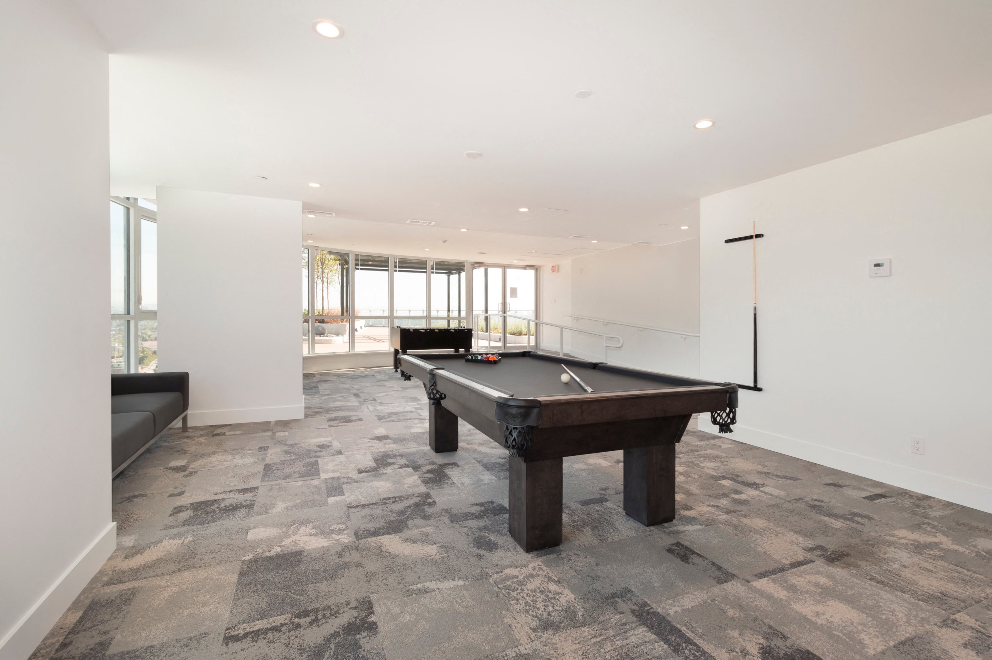 Rental Apartment Games Room with Pool Table