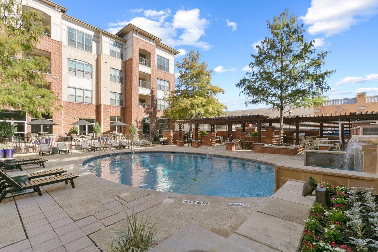 Prairie Crossing | Apartments in Farmers Branch, TX